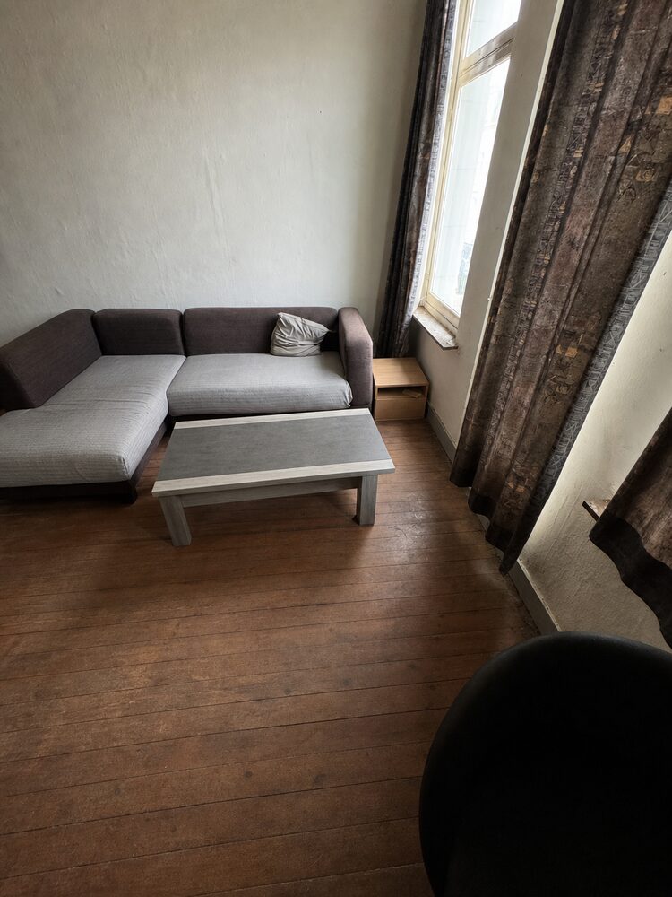 Na het huis leegmaken: Slaapkamer — verwijdering meubels