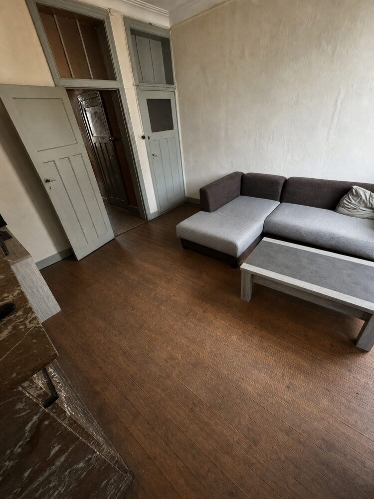 Na het huis leegmaken: Woonkamer ontruimd