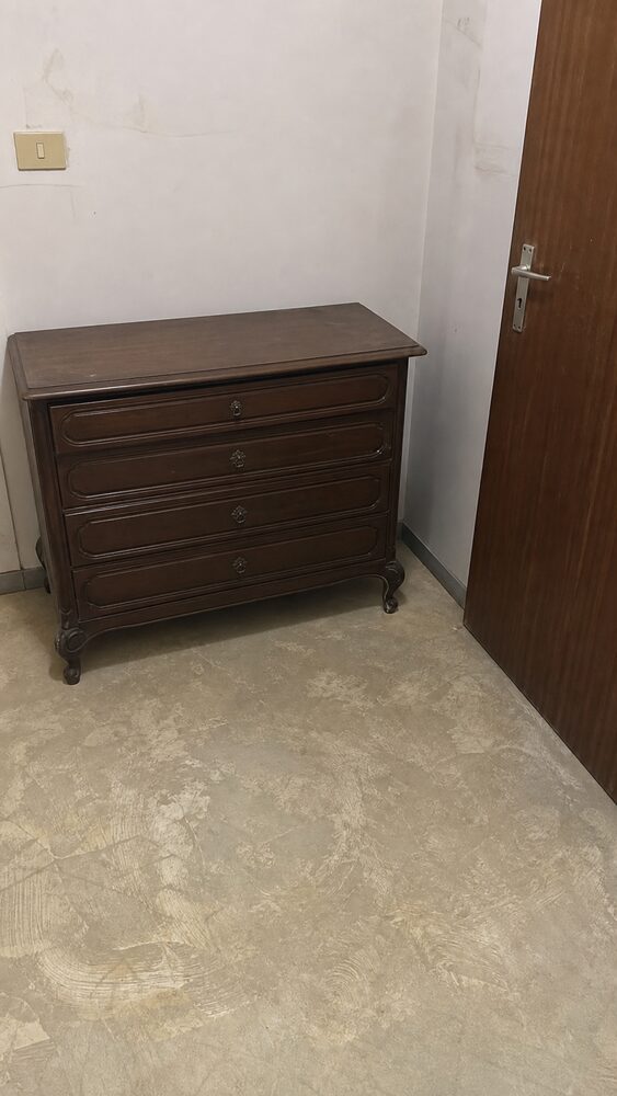 Na het huis leegmaken: Kamer — verwijdering meubels