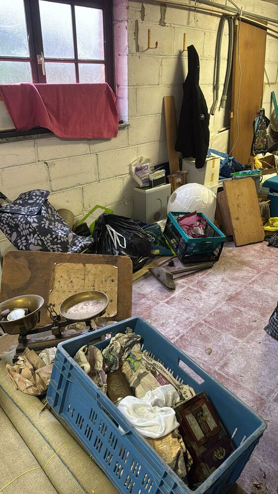 Voor het huis leegmaken: Kelder — ontruiming en sortering