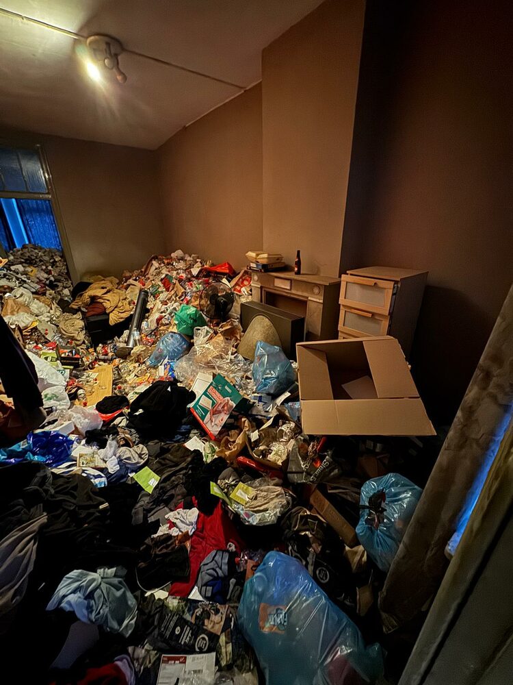 Voor het huis leegmaken: Woonkamer — ontruiming nalatenschap