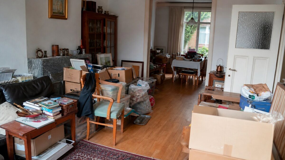 Avant le projet de débarras à Louvain - Chambre et bureau vides avant rénovation