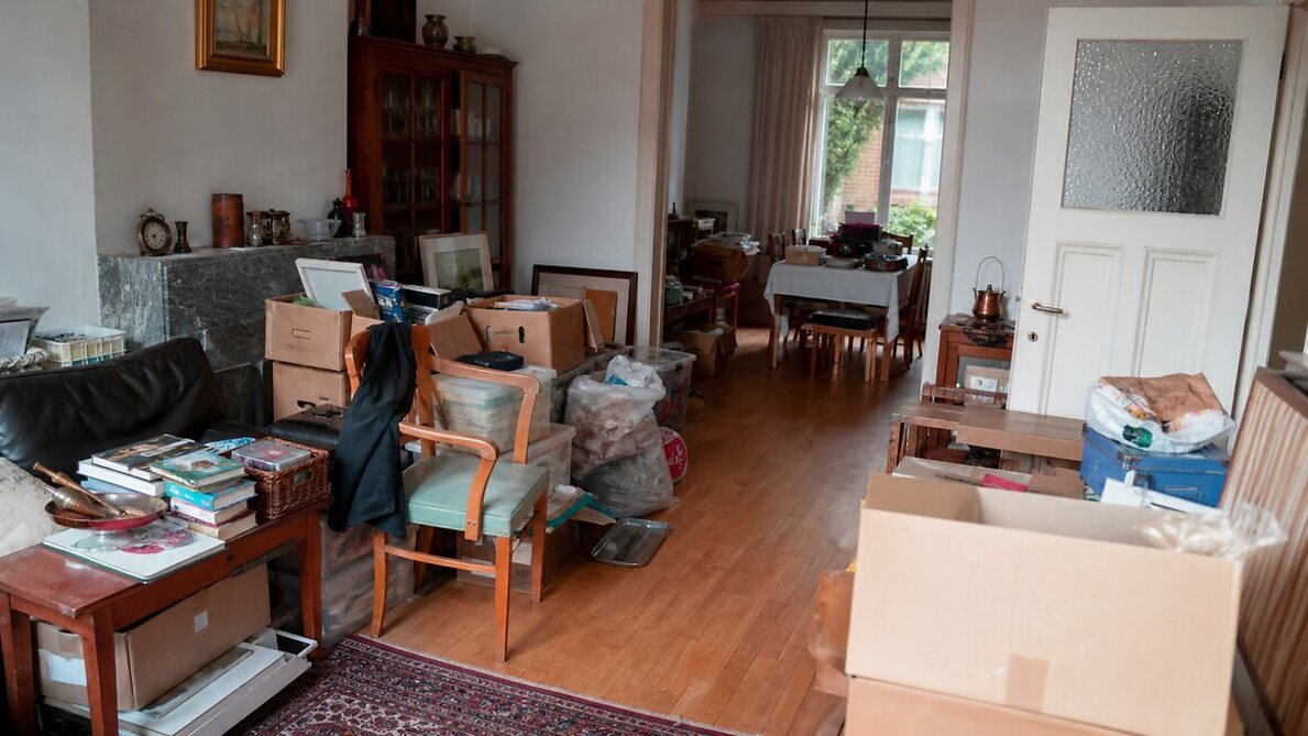 Avant le projet de débarras à Kortrijk - Maison familiale vidée avec coordination notaire